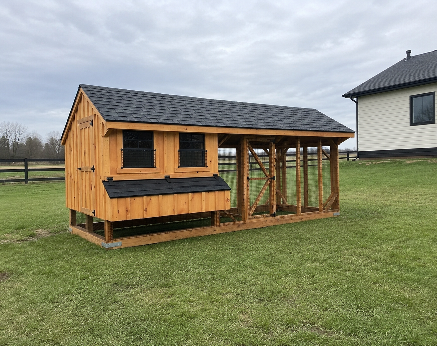 Hen House Collection Amish-Built 7x16 Quaker Combination Chicken Coop with Run (up to 14 Chickens)